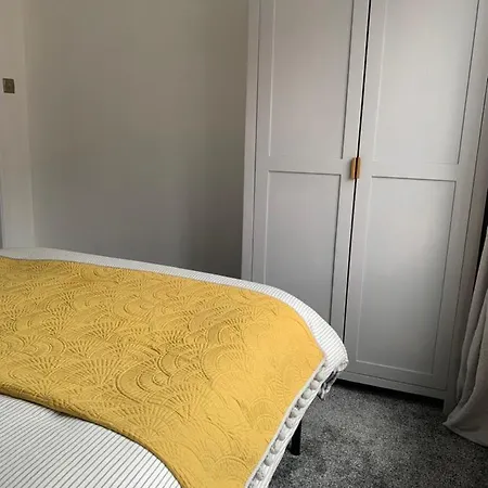 Homestay Roundhay Avenue *