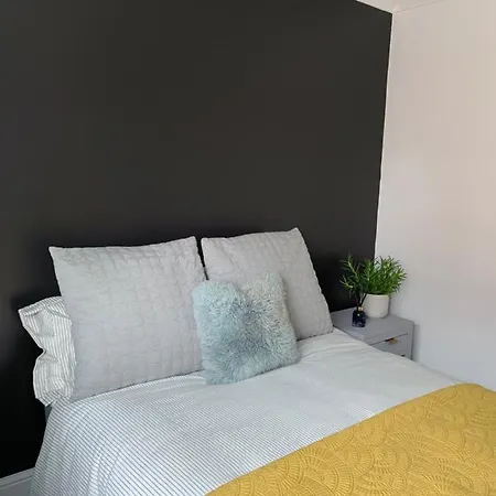 Homestay Roundhay Avenue