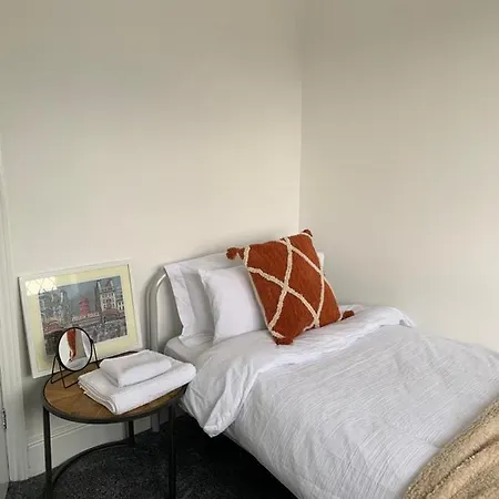 Homestay Roundhay Avenue Leeds (West Yorkshire)